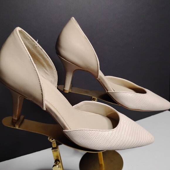 Fergalicious by Fergie Heels Size 8.5 Tan/Cream Cordelia Synthetic D'Orsay Style - Picture 7 of 12